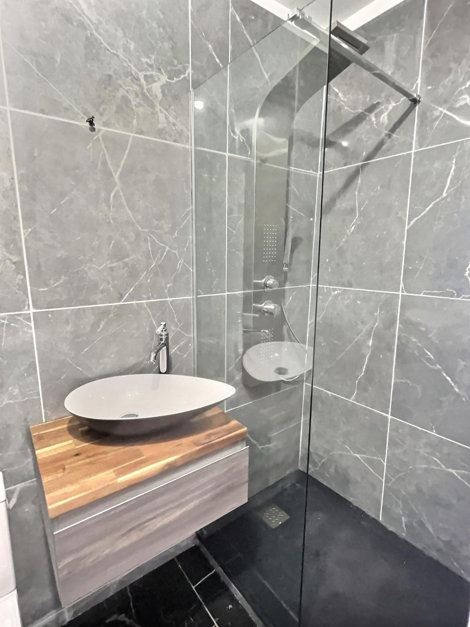 Appartement De Charme Avec Balcon Au Pied Des Commerces Béziers Eksteriør billede