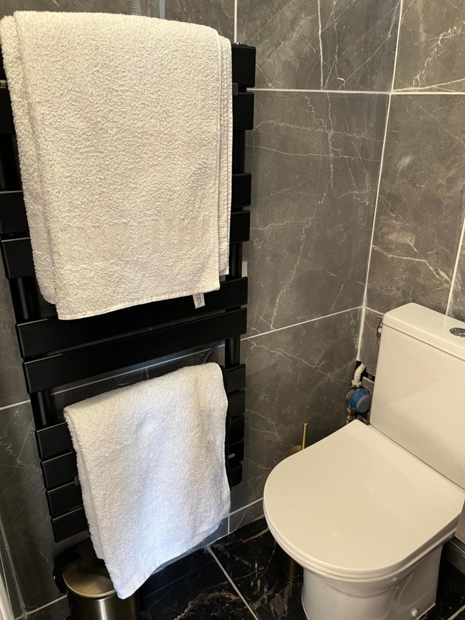 Appartement De Charme Avec Balcon Au Pied Des Commerces Béziers Eksteriør billede